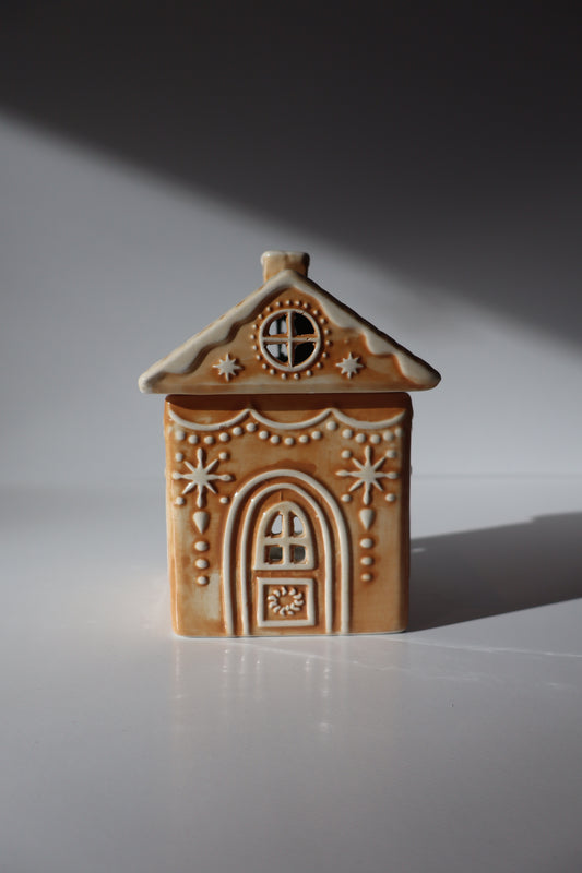 Ceramic Gingerbread House Wax Warmer